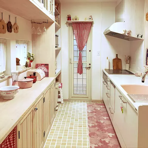 「やっぱりかわいいモノが好き♡大人かわいいインテリア手帖」の画像