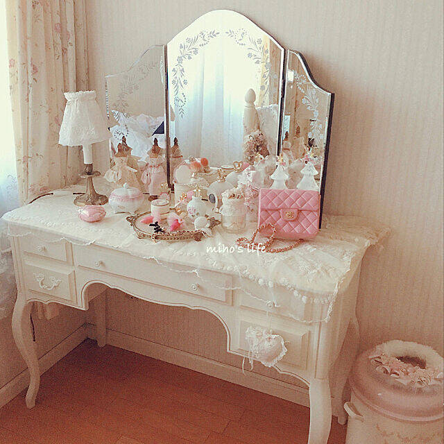 やっぱりかわいいモノが好き♡大人かわいいインテリア手帖