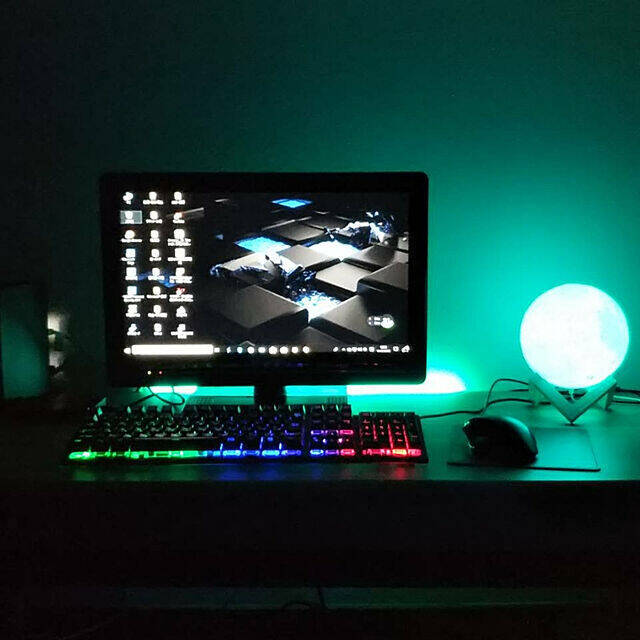 「ステッカーで地味さを解消◎ロゴが活きる男前1Kルーム」 by RYUさん