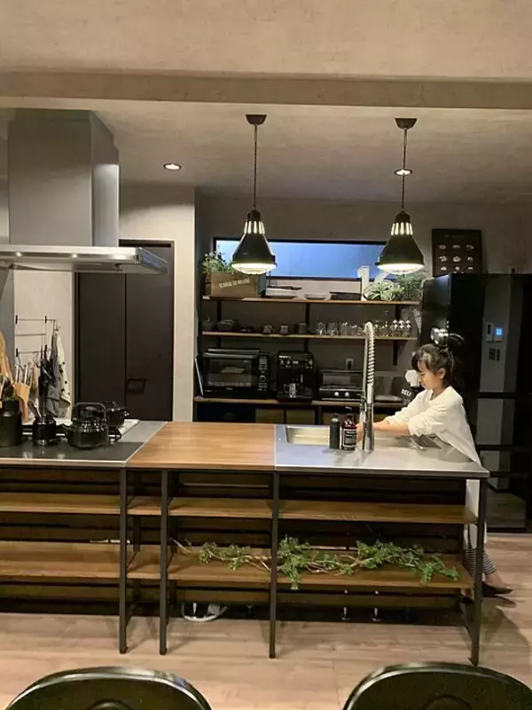 「「ひと目惚れ×好きな色で実現する、憧れのカフェスタイル」 by Emaさん」の画像