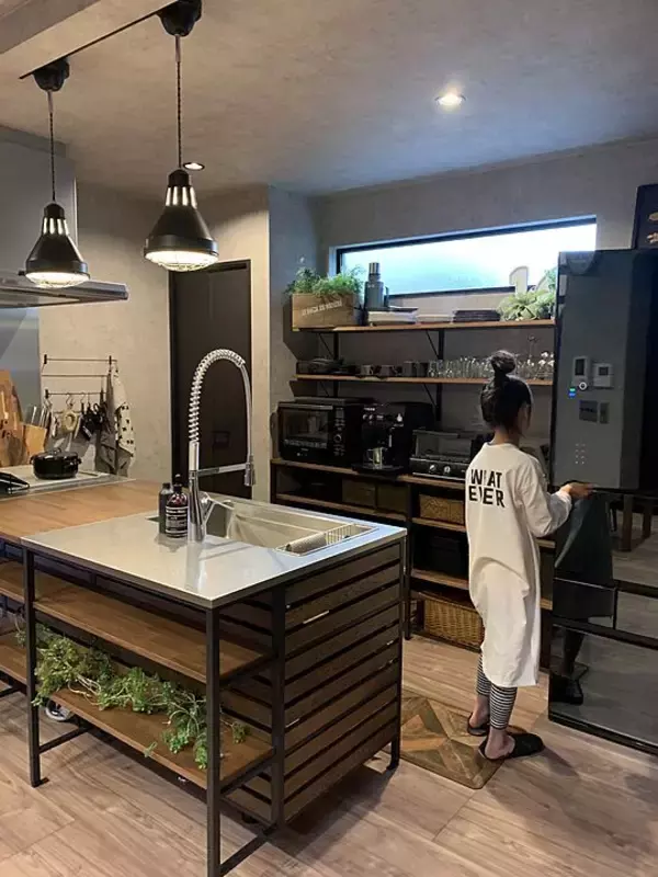 「「ひと目惚れ×好きな色で実現する、憧れのカフェスタイル」 by Emaさん」の画像