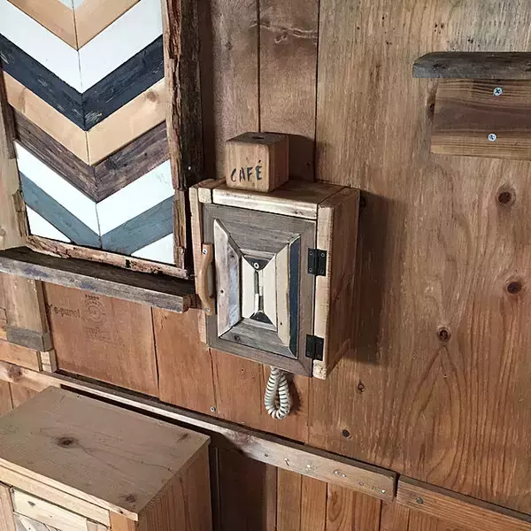 「ナチュラルなお部屋になじむ♡DIYのインターフォンカバー」の画像