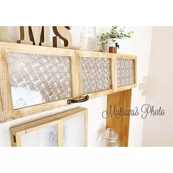 「壁を手軽に有効活用♪100均ウォールシェルフとDIYアレンジ」の画像