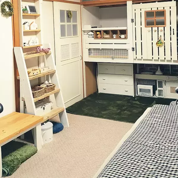 「和風から洋風ドアそっくりに大変身！DIYでふすまリメイク」の画像