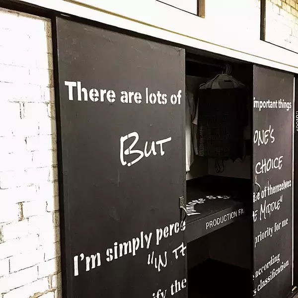 「和風から洋風ドアそっくりに大変身！DIYでふすまリメイク」の画像