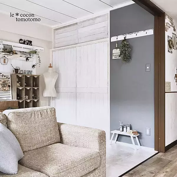 「和風から洋風ドアそっくりに大変身！DIYでふすまリメイク」の画像