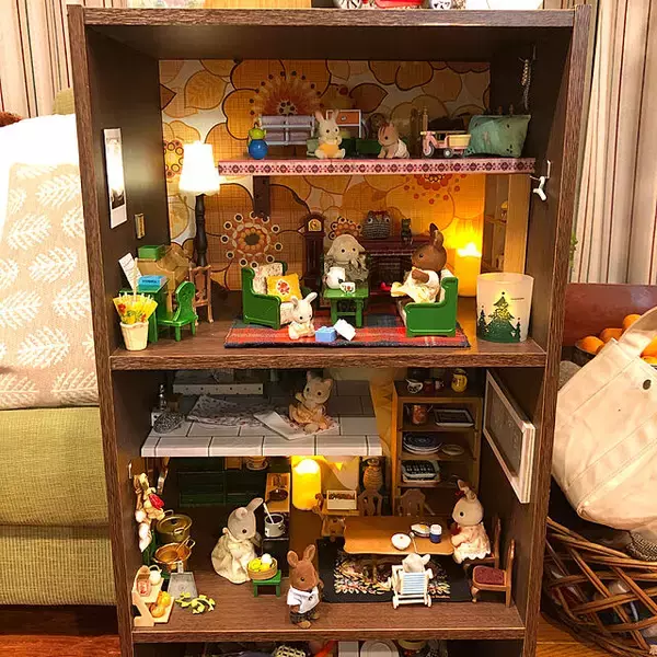 「あのころみたいに夢中になれそう♡魅惑のドールハウスDIY」の画像