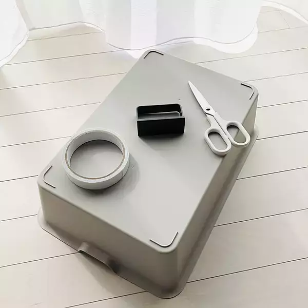 「「取っ手を付けるだけ◎出し入れ簡単サンダルカバー」 by Denchanさん」の画像