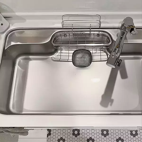 「困っていませんか？キッチンシンクの汚れ・水垢の対策方法」の画像