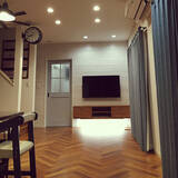 「みんなどうやって過ごしてる？ソファーなしリビングの生活」の画像2