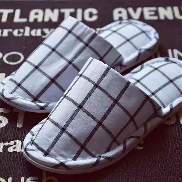 「デザインも実用性も！リビングで活躍するセリアアイテム」の画像