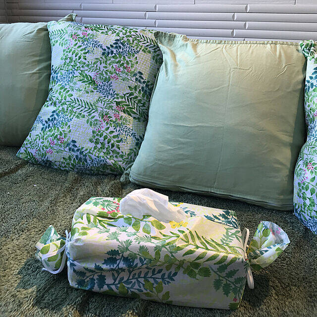 デザインも実用性も！リビングで活躍するセリアアイテム