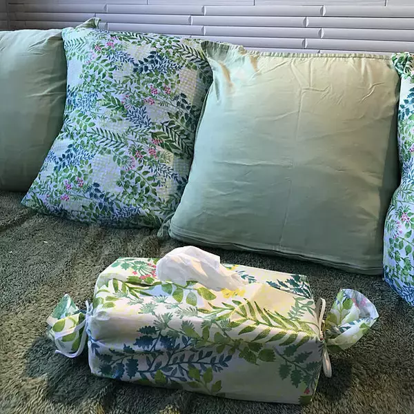 「デザインも実用性も！リビングで活躍するセリアアイテム」の画像