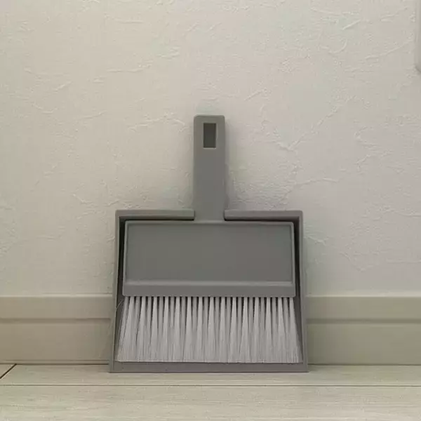 「デザインも実用性も！リビングで活躍するセリアアイテム」の画像