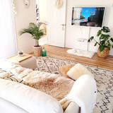 「ゆったりリラックス♡リゾートインテリアを楽しむリビング」の画像2