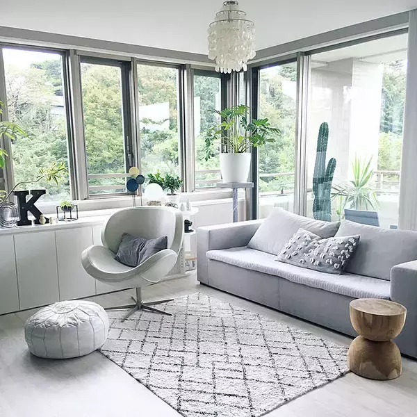 「ゆったりリラックス♡リゾートインテリアを楽しむリビング」の画像