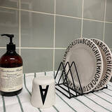 「本棚だけじゃない！ダイソーのブックスタンドの使い方10選」の画像2