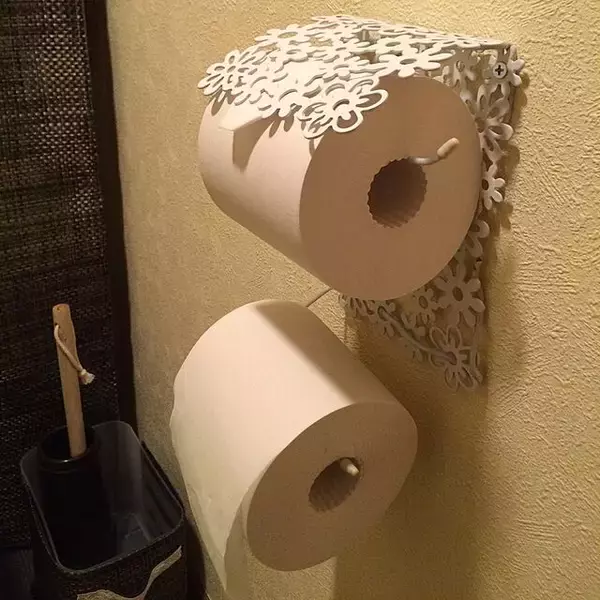 「本棚だけじゃない！ダイソーのブックスタンドの使い方10選」の画像