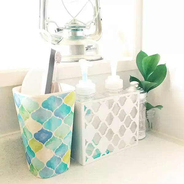 「本棚だけじゃない！ダイソーのブックスタンドの使い方10選」の画像