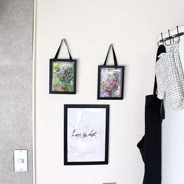 「プチプラで高満足度！ダイソーアイテムでつくる壁面インテリア」の画像