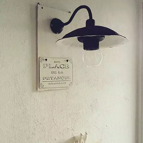 「プチプラで高満足度！ダイソーアイテムでつくる壁面インテリア」の画像