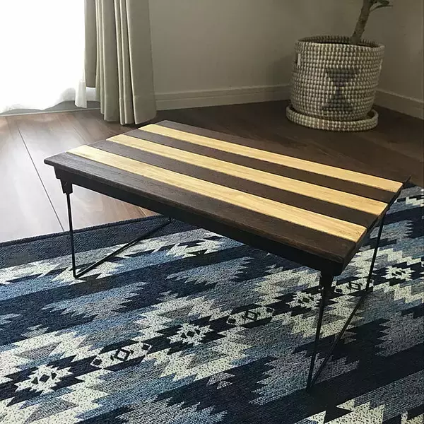 「ちょこっと置きがうれしい♪DIYでつくる便利なミニテーブル」の画像