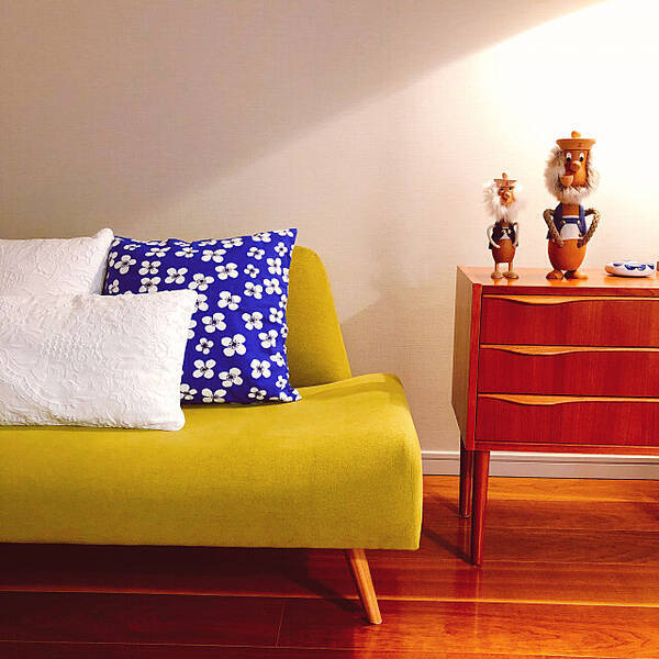 お部屋を華やかにコーディネート リビングの花柄アイテム 年6月11日 エキサイトニュース