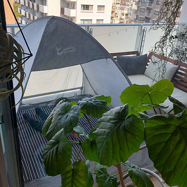 お家時間にメリハリを♪お部屋やベランダで楽しむお家テント