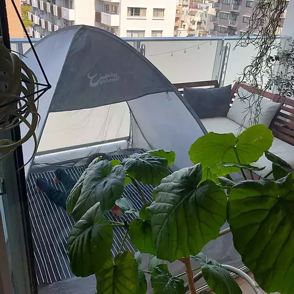 「お家時間にメリハリを♪お部屋やベランダで楽しむお家テント」の画像