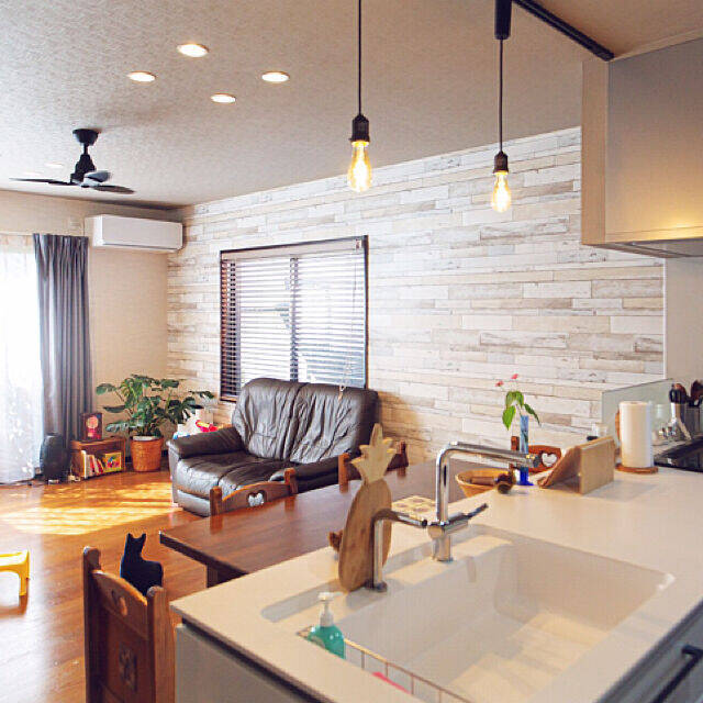 印象を大きく変える！自分好みのアクセントクロスを取り入れた空間