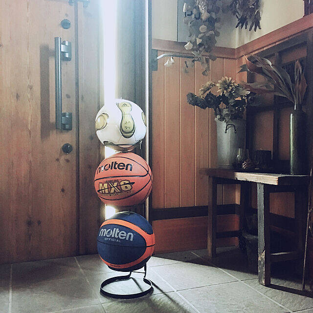 出し入れしやすく見た目もスッキリ！スポーツ用品の収納術