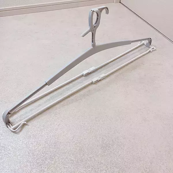 「生乾き臭の悩みもこれで解決☆バスタオルを効率よく干す方法」の画像