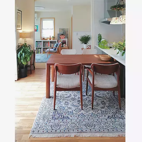 「ブルーで魅せる大人のインテリア♡コーディネート実例10選」の画像