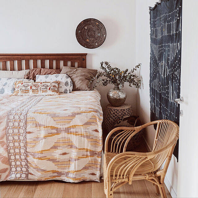 歴史を共に刻む椅子。ラタンチェアのある暮らし