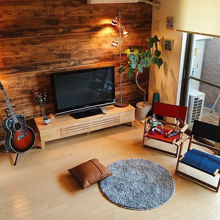 「快適な暮らしづくりのピースに申し分ない、天然木のローテレビボード」 by n.kiki.aさん