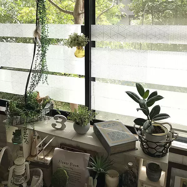 「強い日差しをコントロールして快適なお部屋に☆紫外線対策アイデア集」の画像