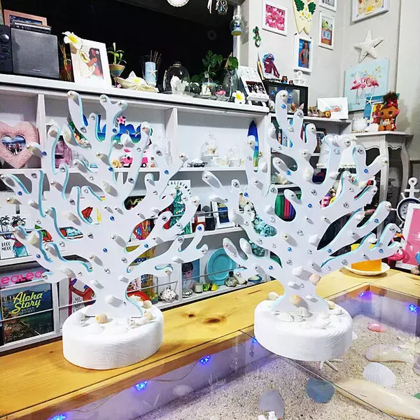 「おうちに居ながら海気分♡貝殻を使った雑貨・小物のDIY作品集」の画像