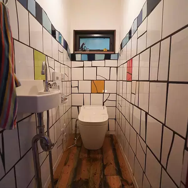 「水回りはDIYで整えるのが◎トイレや洗面所、キッチンを自分好みにリメイク」の画像