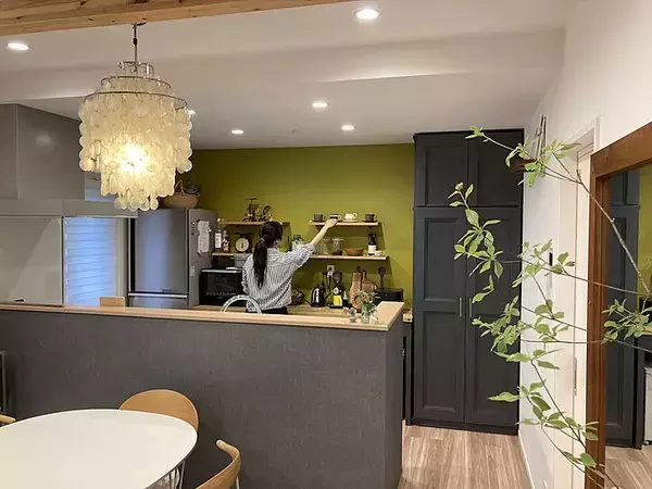 「「色の魔法と好きを楽しむ。マスタードイエローが映える、印象的なキッチン」 by colorerさん」の画像