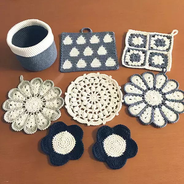 「おうちカフェを彩る♪ほっこり手作りコースター実例10選」の画像