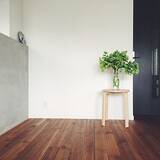 「少ない家具で上質な空間を。ミニマリストの3つのテクニック」の画像1