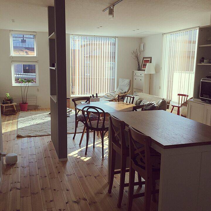 「暮らしを柔軟に活気づける、北欧シンプルなオープンキッチン」 by uoさん