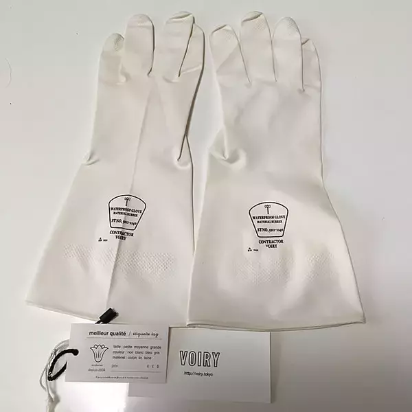 「手肌を守る頼もしい味方！インテリアになじむゴム手袋」の画像