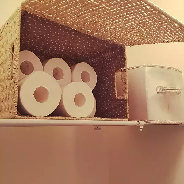 「すっきりと見た目良く♪トイレットペーパー収納アイデア10選」の画像