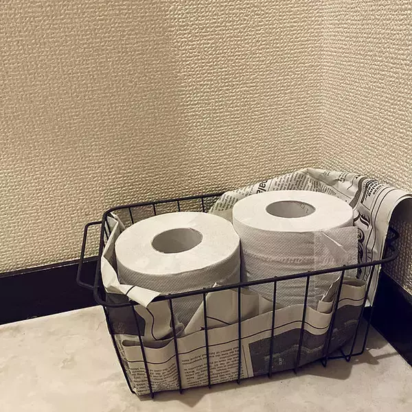 「すっきりと見た目良く♪トイレットペーパー収納アイデア10選」の画像