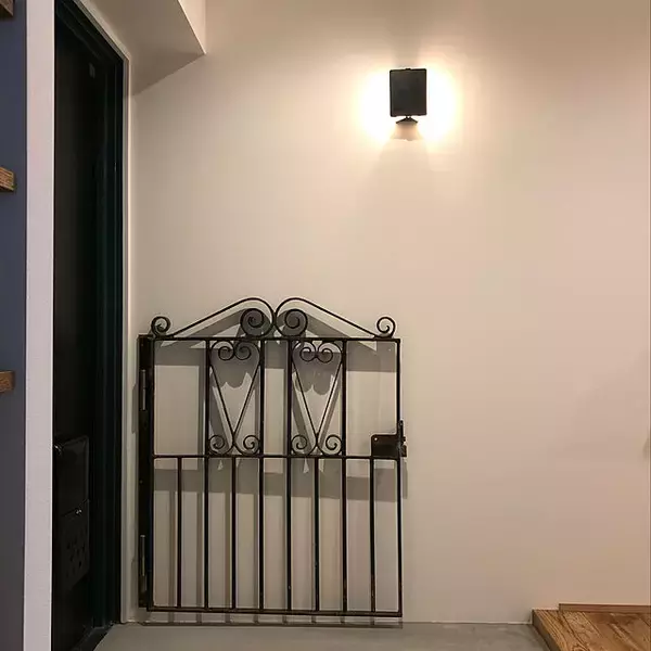 「飼い主さんもこれで安心！猫ちゃんの脱走防止対策アイデア」の画像