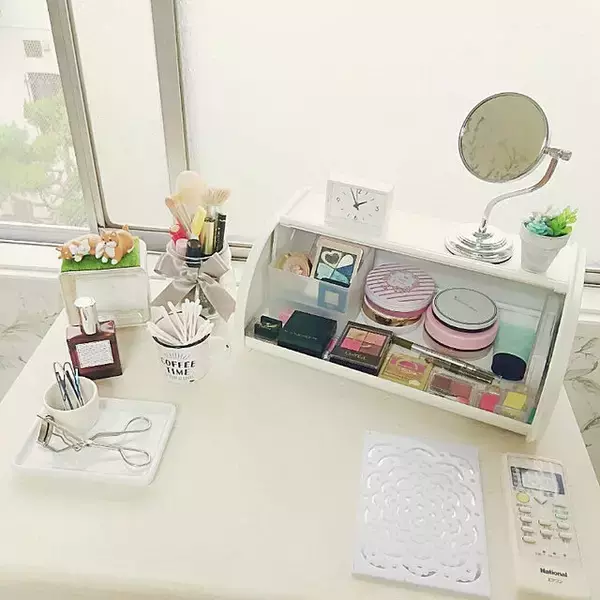 「使いやすさも見た目も追求☆メイク用品のおすすめ収納アイデア」の画像