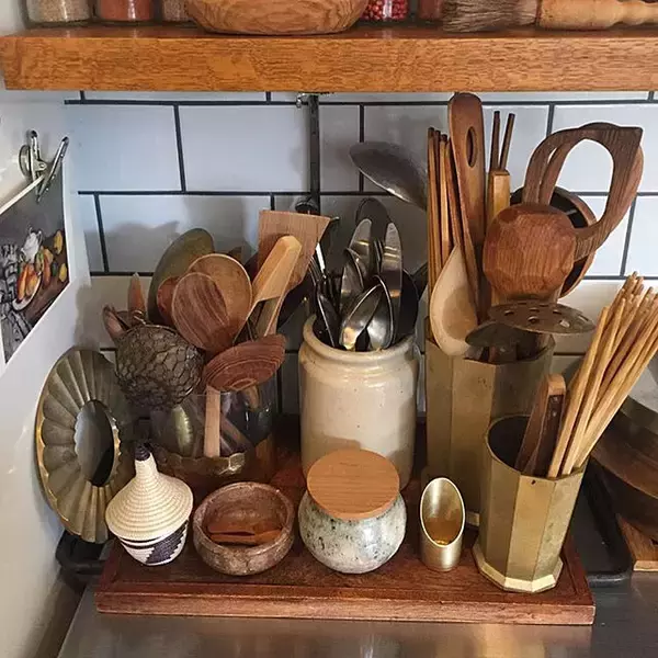 「こんなに使いやすいんだ！カトラリーの「立てる」収納術」の画像