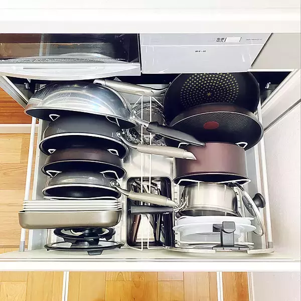 「省スペースで出し入れしやすい♪あれもこれも立てて収納」の画像