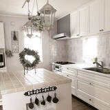 「清潔感抜群の空間に憧れる！ホワイトインテリアキッチンの作り方」の画像1